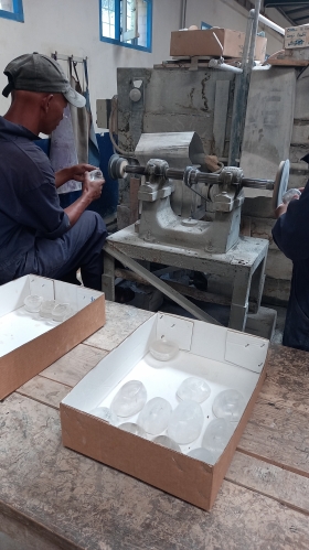 LAVORAZIONE DEL CRISTALLO - L' ALLORO di Mariani Laura