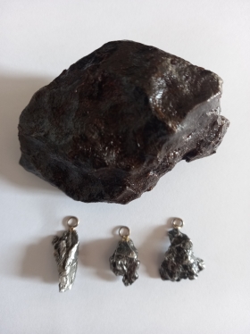 METEORITE FERROSO - SIDERITE - L' ALLORO di Mariani Laura
